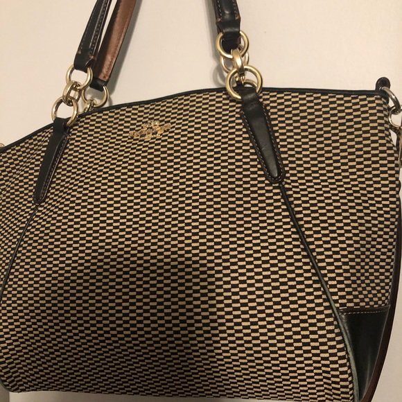 Handbags - Coach bag /cross body